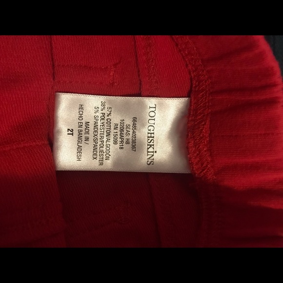 Red pants - Picture 4 of 5